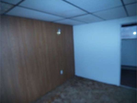 5th image of 522 W Centre St