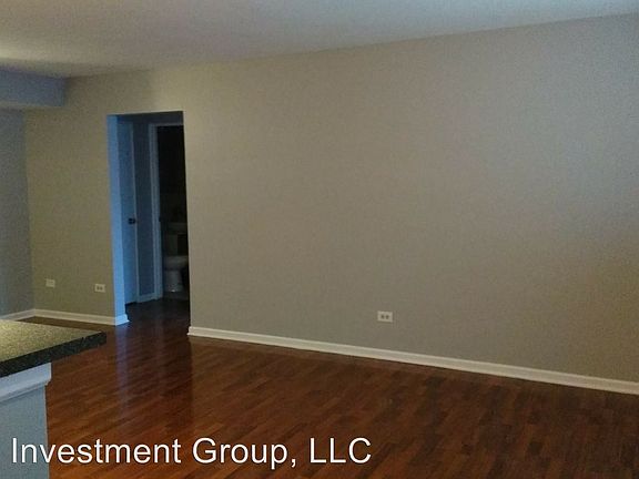 3rd image of 7819 S South Shore Dr APT C6