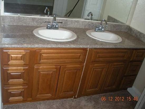 3rd image of 3151 Summercreek Dr