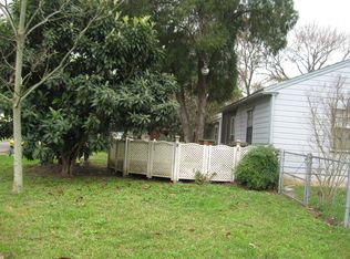 749 Kyle St, Angleton, TX 77515