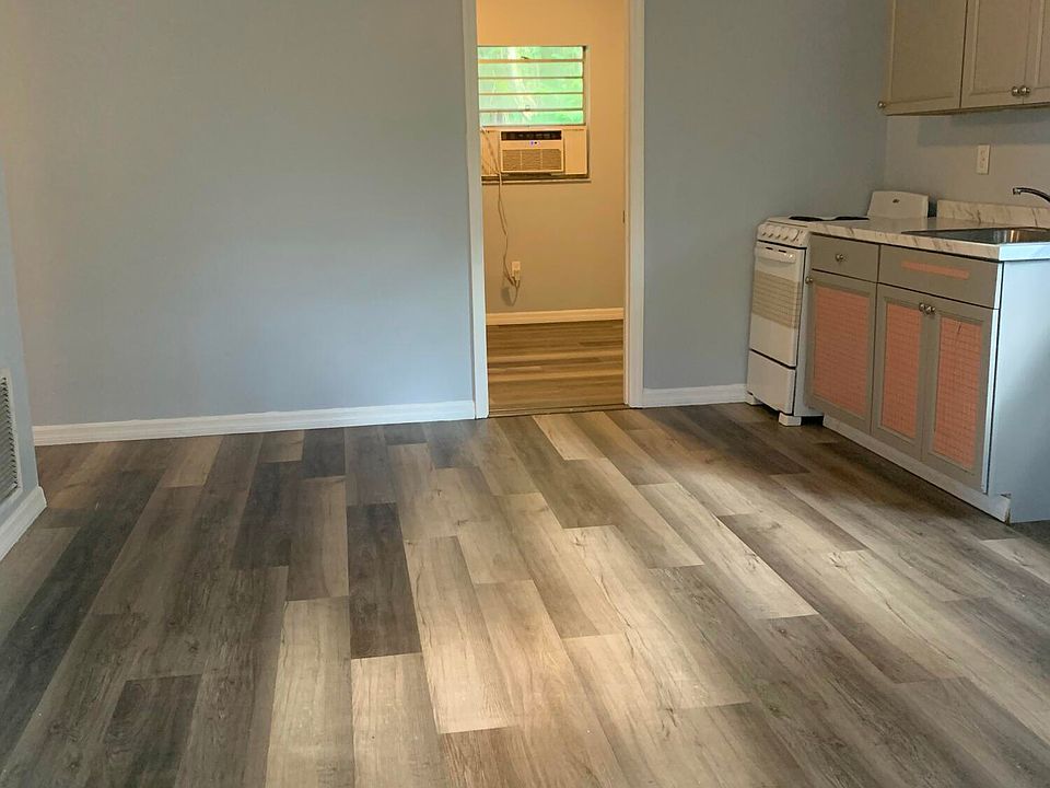 1st image of 904 BURNEY Lane