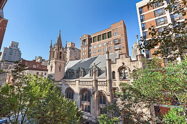 Sold by Corcoran | media 2