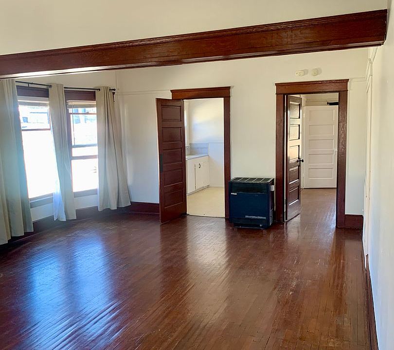 1st image of 401-421 Spruce St #5