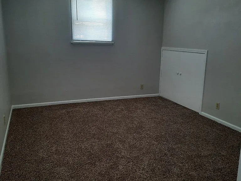 644 Holcomb Ave — Photo 5