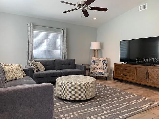 1275 Wooddell Dr — Photo 10