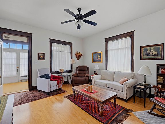 4th image of 716 W Baca St