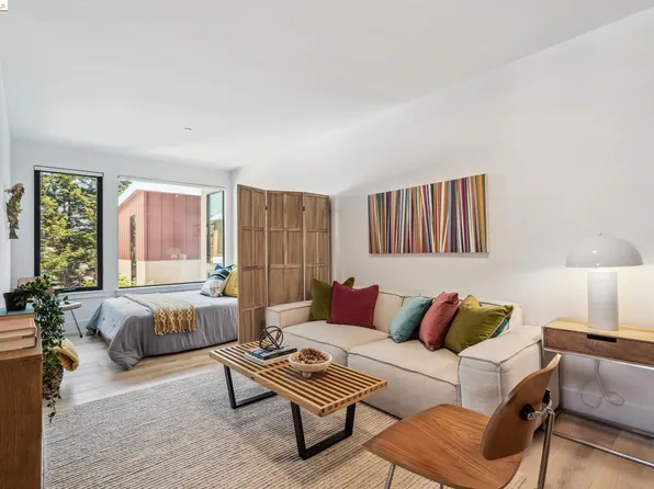 2747 San Pablo Ave #206, Berkeley, CA 94702