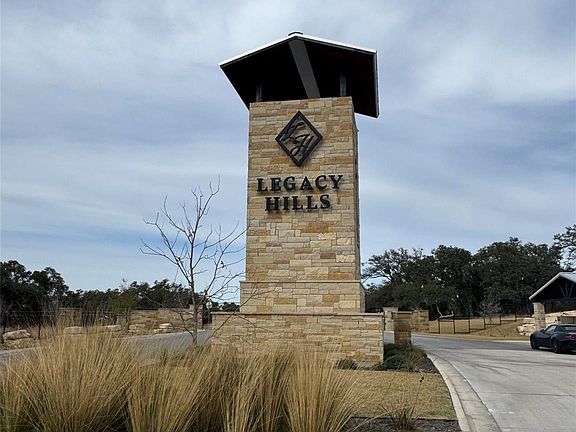 2nd image of 116 Legacy Hills Dr