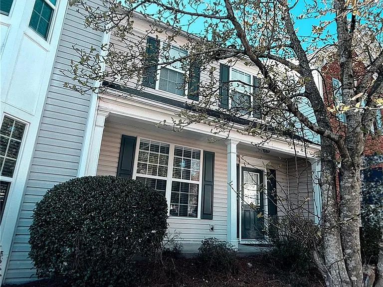 40 Highoak Dr NE — Photo 2