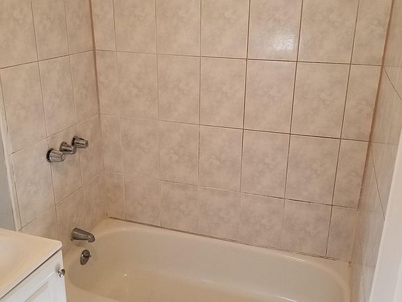 5th image of 783 S 11th St #3B