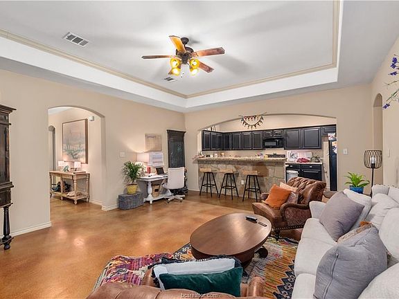 5th image of 417 Hayes Ln