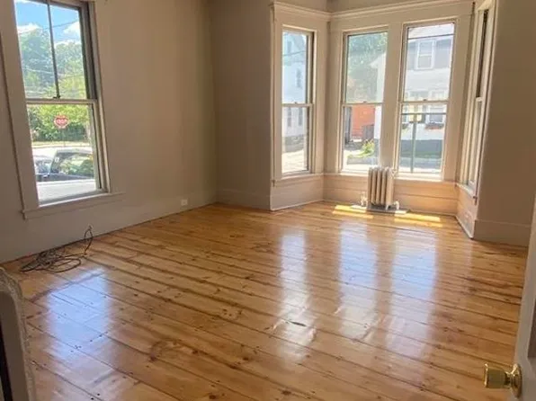 76 Warren St Unit 1, Concord, NH 03301