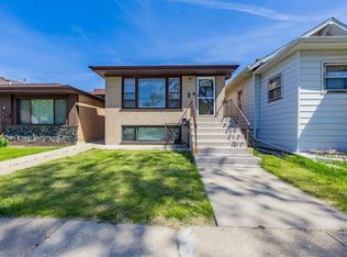 7426 W 64th St, Summit, IL 60501