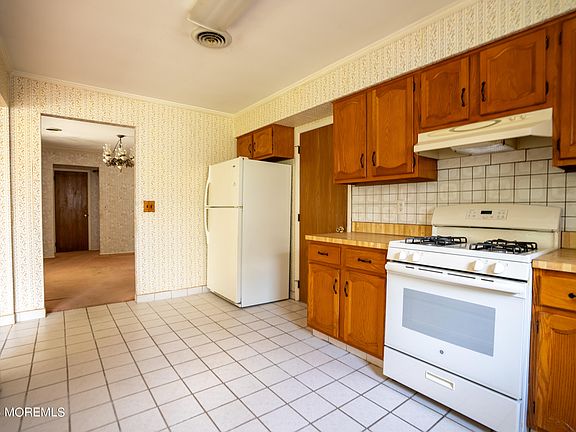 4th image of 65 Whitmore Drive