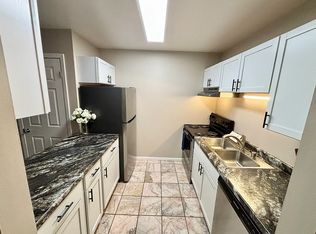 4610 Jenewein Rd APT 8, Fitchburg, WI 53711