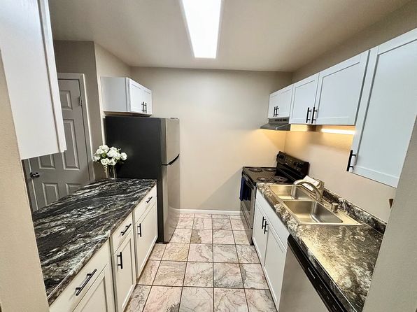 4610 Jenewein Rd APT 8