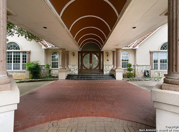 4th image of 101 Lemonwood Dr