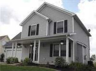 1552 Meadowbrook Ln, Farmington, NY 14425