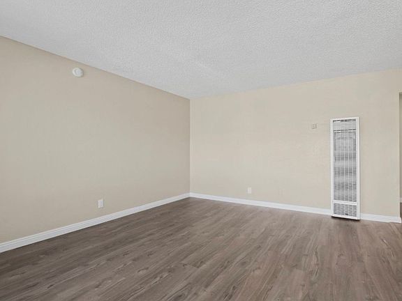5th image of 1356 W Stoneridge Ct APT 5