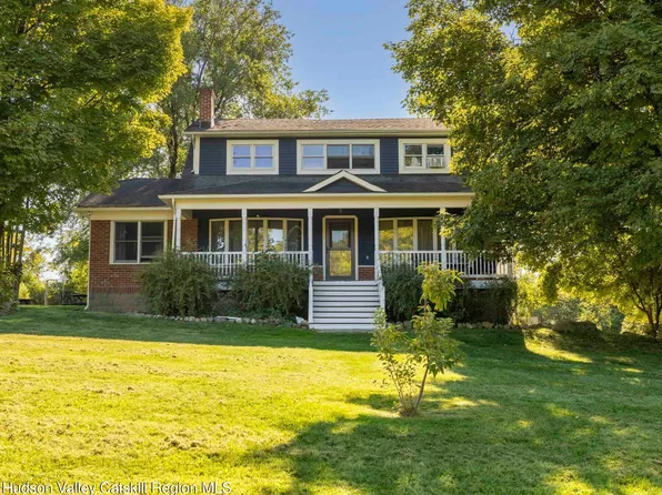 98 North Road, Highland, NY 12528