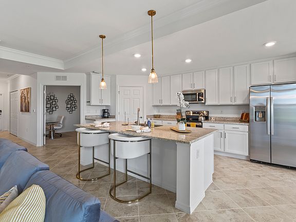 5th image of 43051 Greenway Blvd #816