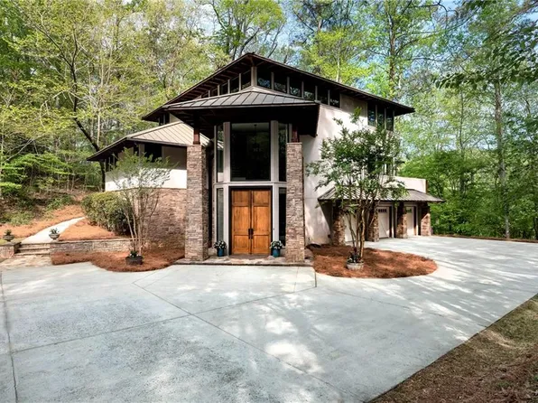 6960 Riverside Dr NW, Sandy Springs, GA 30328