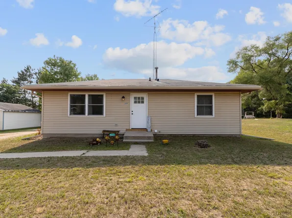 209 N Pierce St, Adams, WI 53910