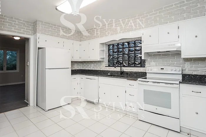 408 Tremont Ave — Photo 10