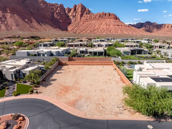 633 E Flint Rock Cir, Ivins, UT 84738