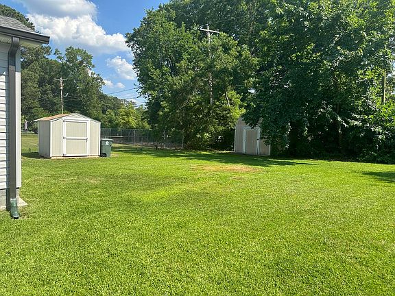 3rd image of 4612 Woodmore View Cir
