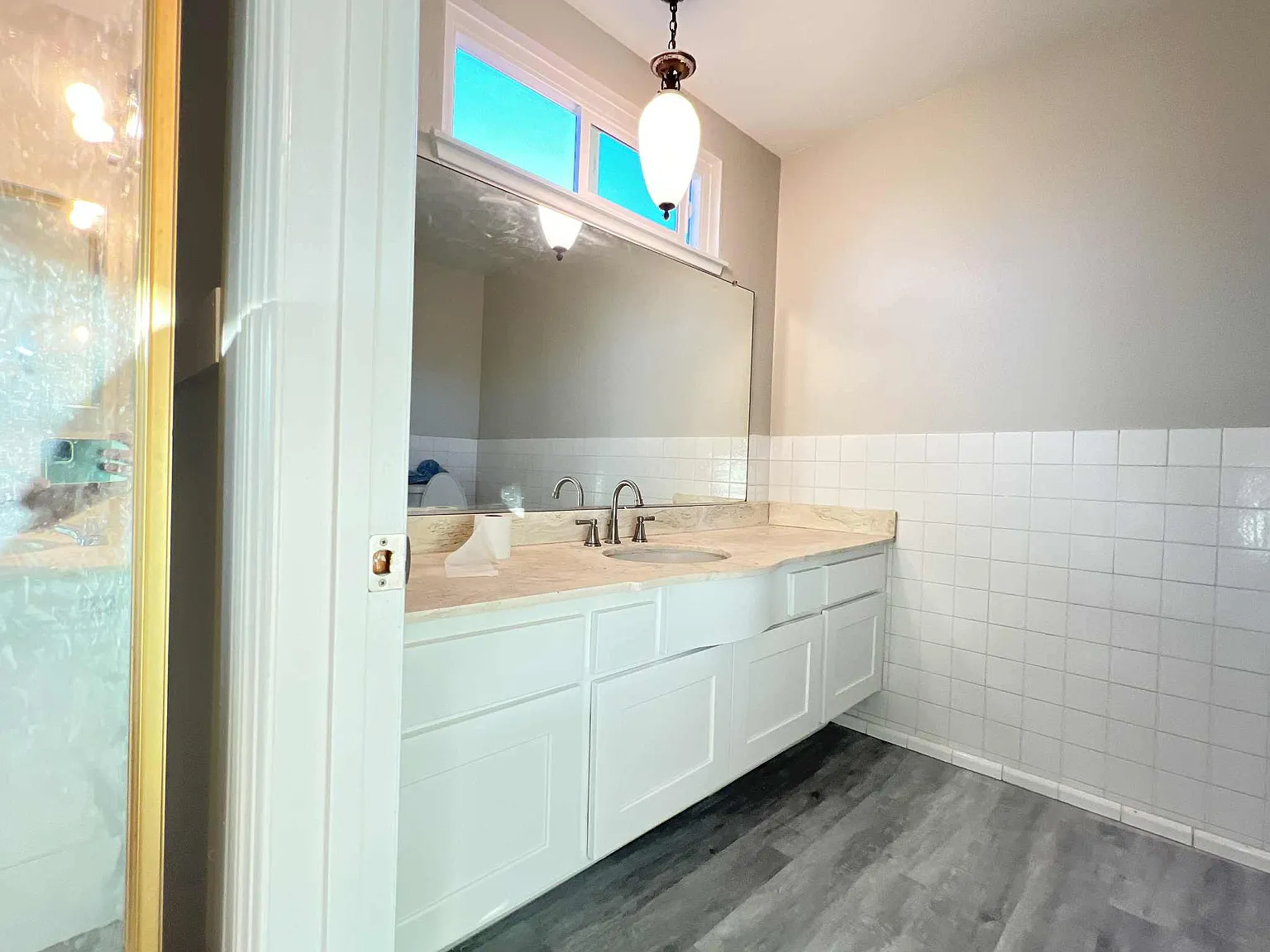 4 bed, 2201 sqft, $4,950 — Photo 3