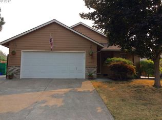 1104 Meadowlawn Pl, Molalla, OR 97038