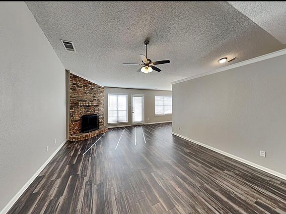 2nd image of 1317 Colony St
