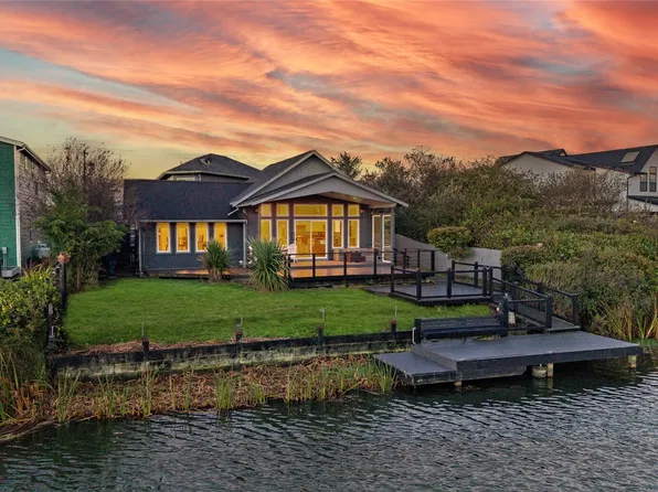 134 Marine View Drive, Ocean Shores, WA 98569
