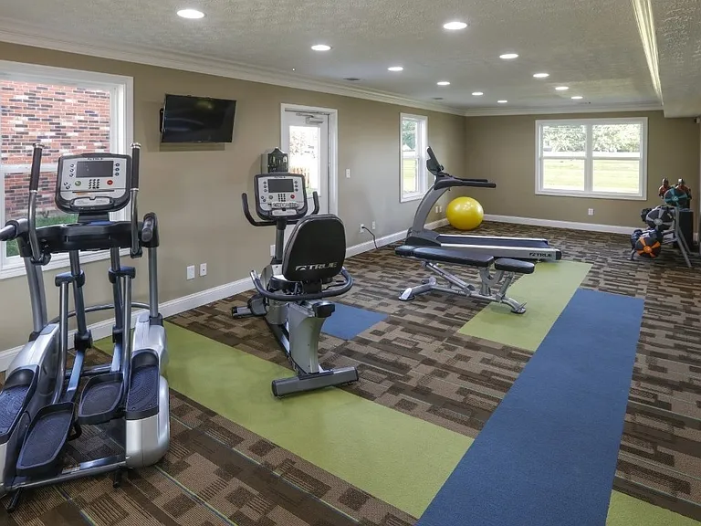 Courts of Valle Vista — Photo 20