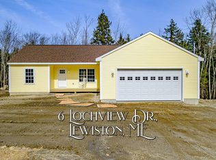 6 Loch View Dr, Lewiston, ME 04240