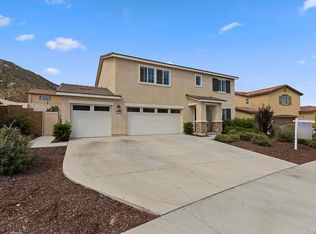 32097 Rambling Ct, Winchester, CA 92596