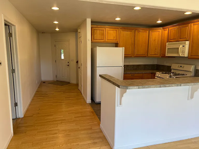 60 Mill Rd — Photo 5