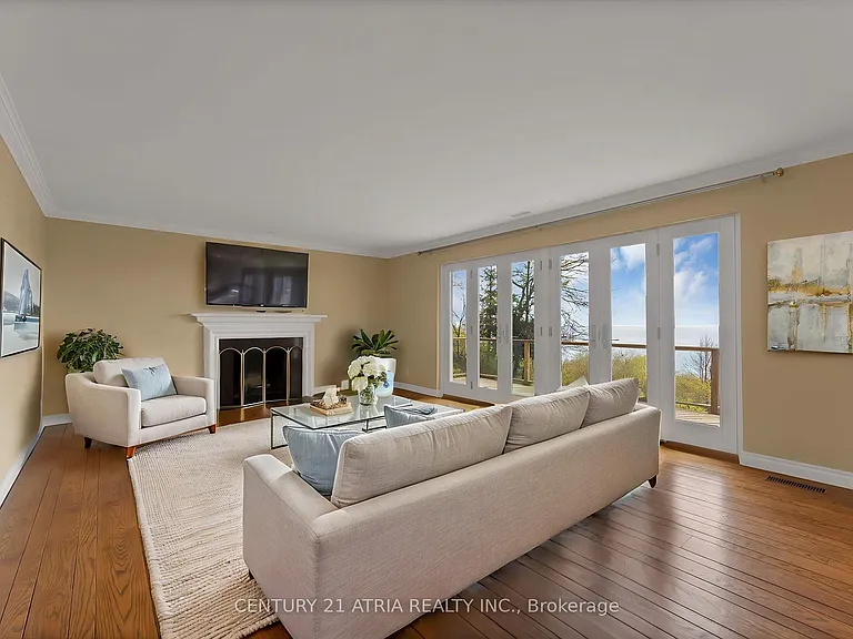 5 Hill Cres — Photo 7