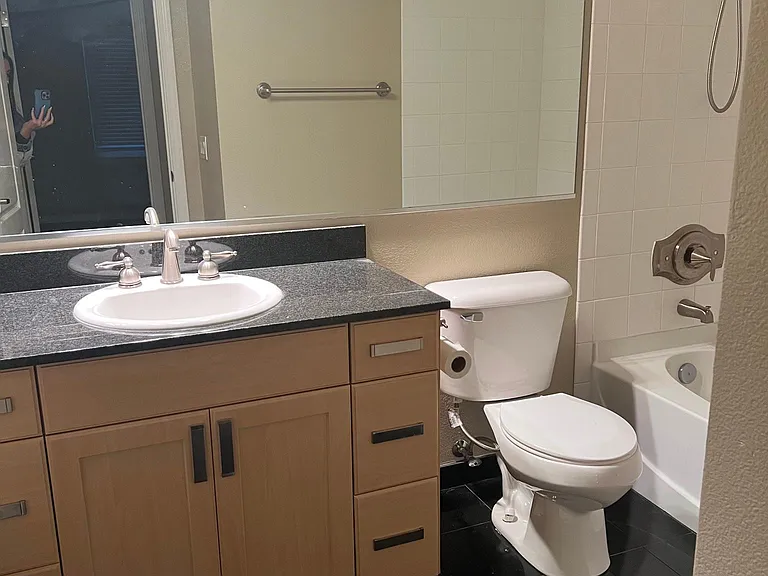 1818 Moore Blvd #220 — Photo 6