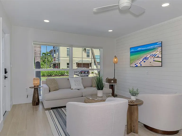 1100 Point Of Rocks Rd — Photo 31