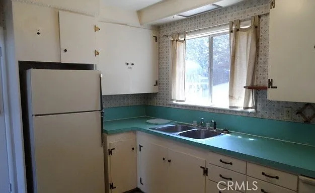 961 W Foothill Blvd — Photo 6