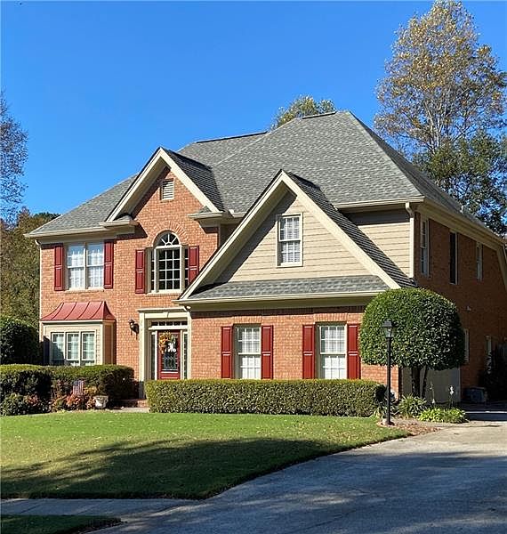 2nd image of 710 Broadlands Ln