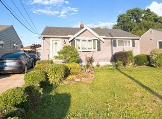 6051 Robert Dr, Brookpark, OH 44142