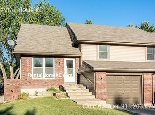 1616 E Elm St, Olathe, KS 66062