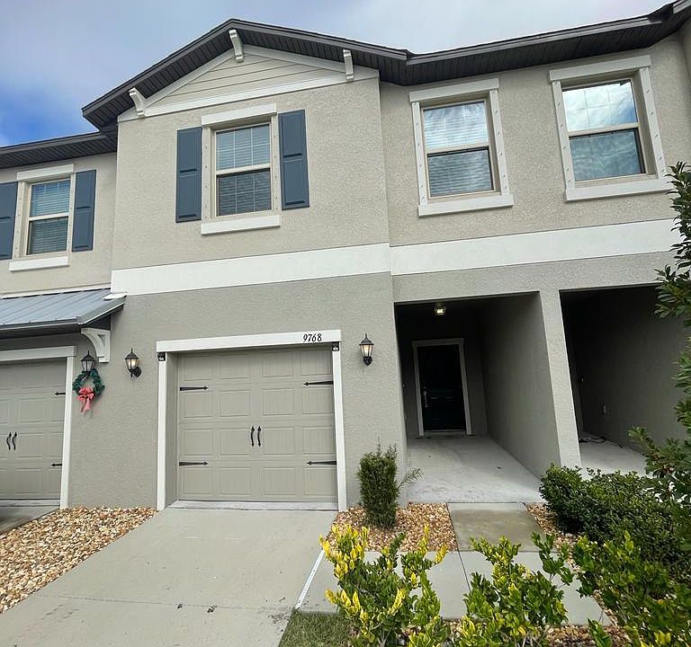 1st image of 9768 Pembrooke Pines Dr