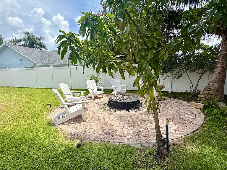 1526 Cormorant Rd — Photo 16