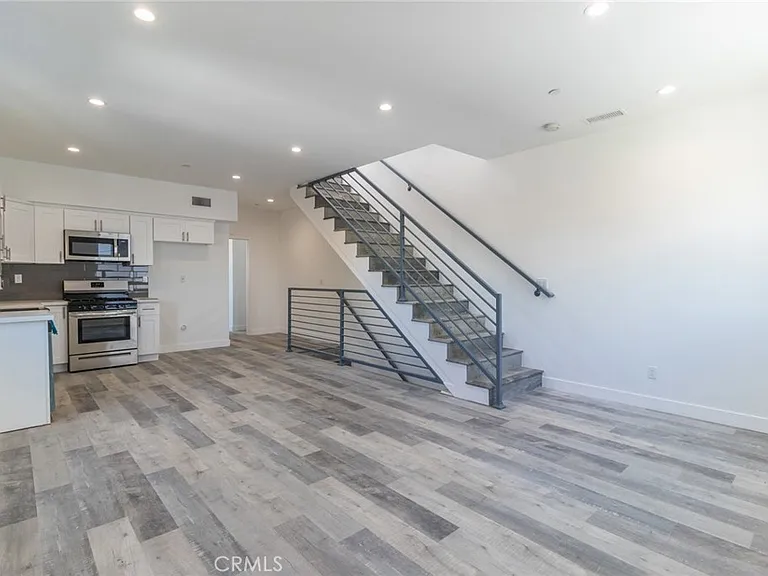 5148 Riverton Ave #5144 — Photo 5