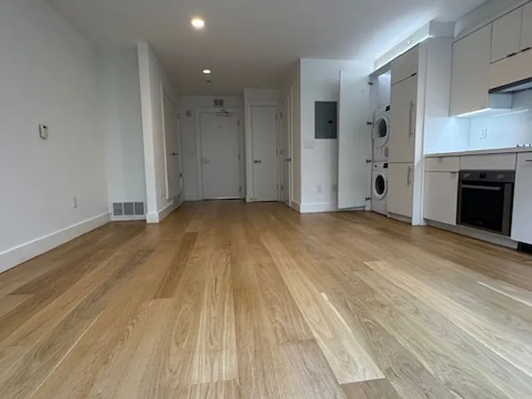 570 Jessie Street — Photo 15