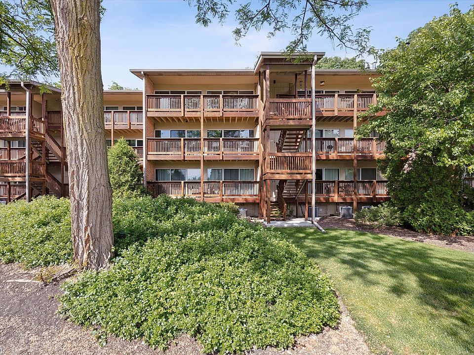 1st image of 5852 Forest View Rd APT F